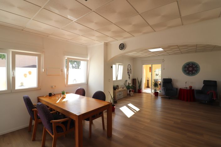 Image No.6-3 Bed Country Property for sale