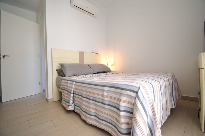 Image No.18-3 Bed Property for sale