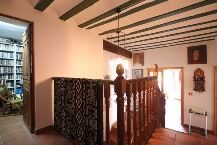 Image No.18-3 Bed Townhouse for sale