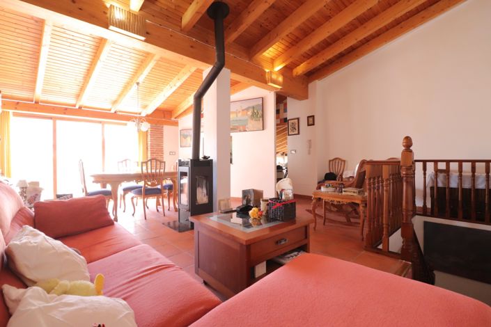 Image No.2-3 Bed Townhouse for sale