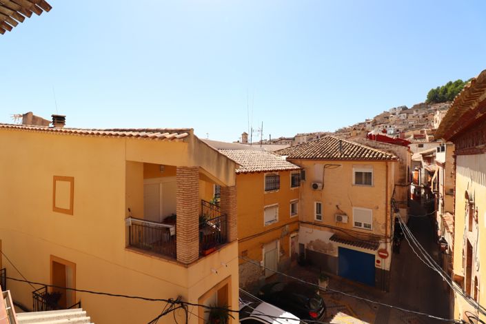 Image No.28-3 Bed Townhouse for sale