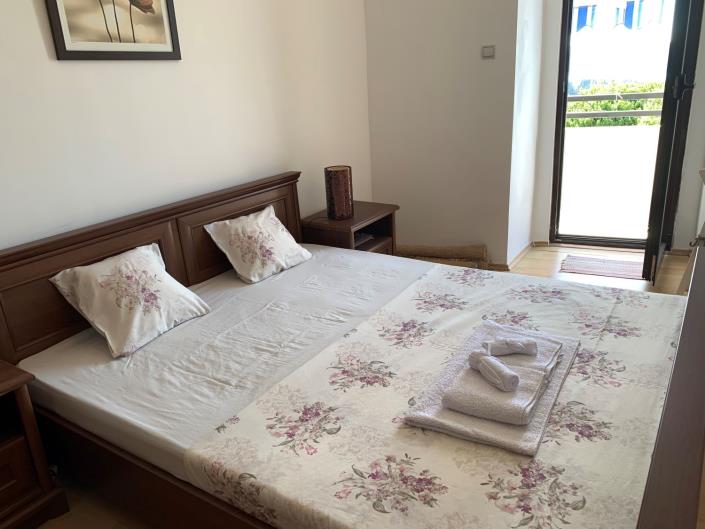 Image No.6-2 Bed House for sale