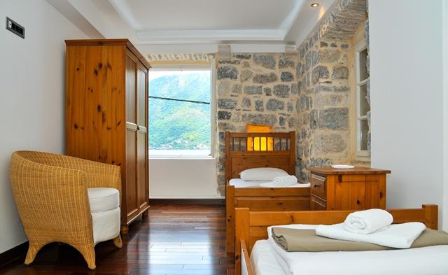 Image No.22-4 Bed Villa / Detached for sale