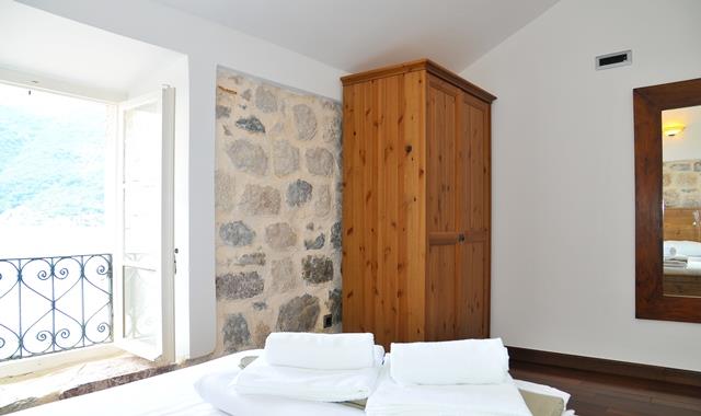 Image No.30-4 Bed Villa / Detached for sale