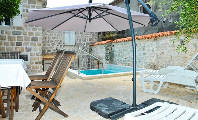 Image No.48-4 Bed Villa / Detached for sale