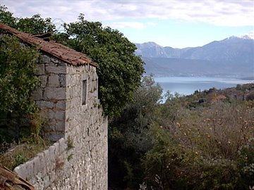 1 - Tivat, Maison de village