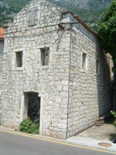 Image No.3-2 Bed Property for sale