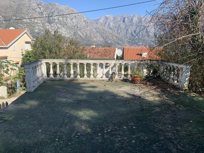 Image No.5-2 Bed House for sale