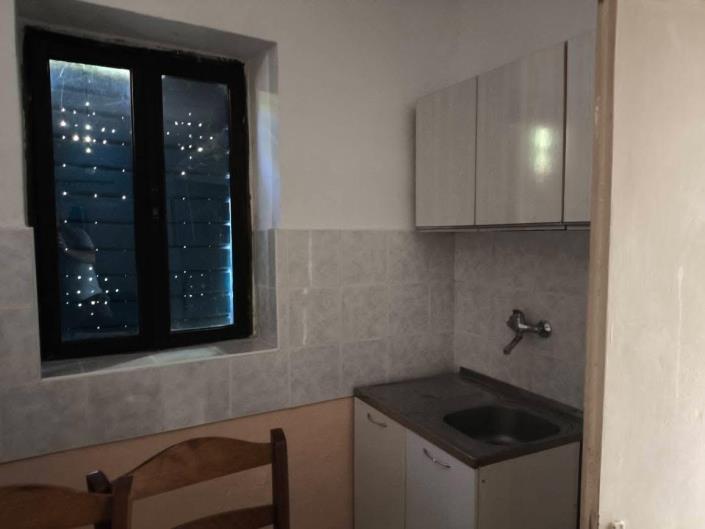 Image No.12-2 Bed House for sale