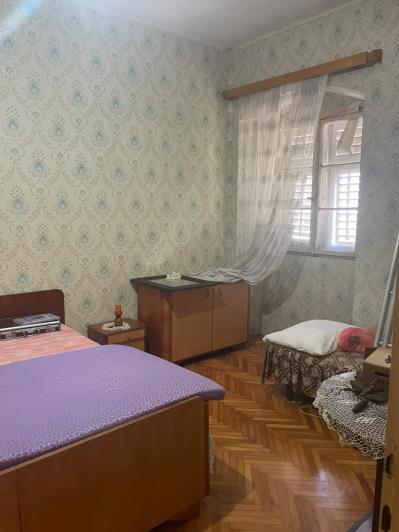 Image No.13-5 Bed House for sale