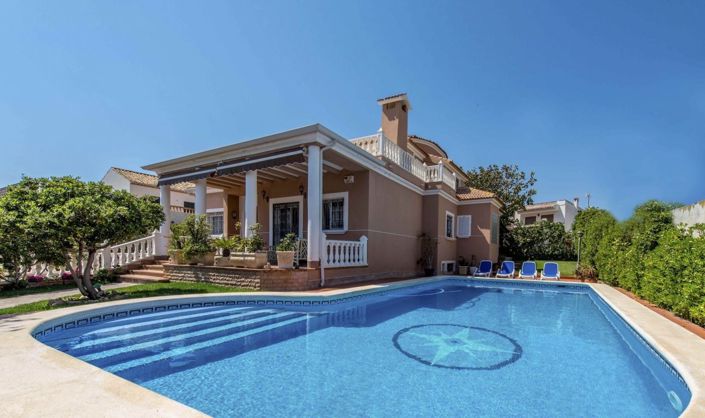 Image No.1-Villa de 6 chambres à vendre à Torrevieja