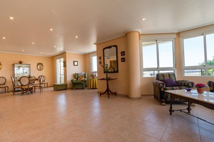 Image No.5-Appartement de 5 chambres à vendre à Torrevieja