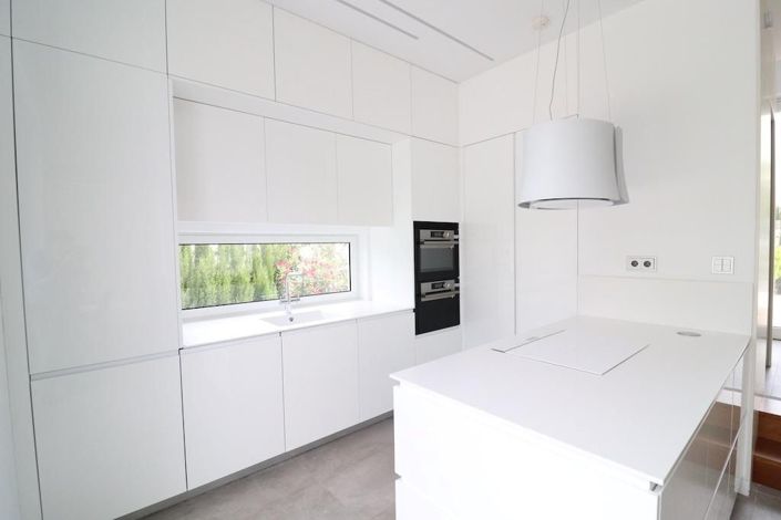 Image No.3-3 Bed Villa for sale