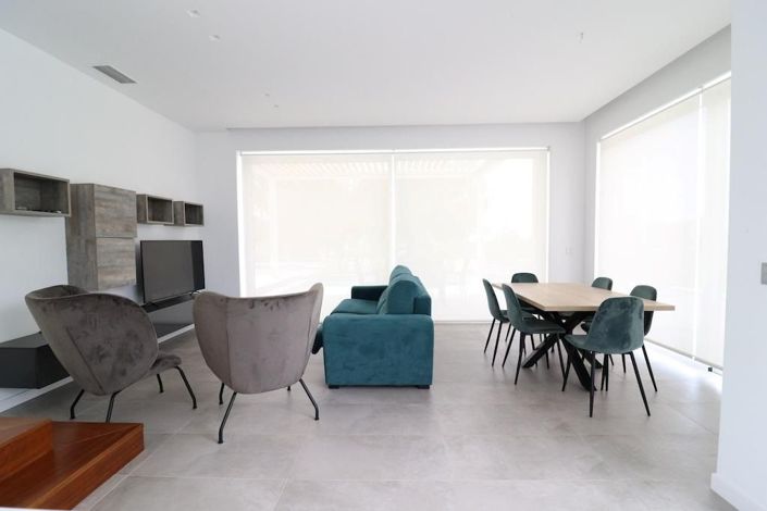 Image No.8-3 Bed Villa for sale