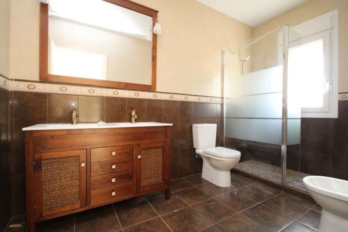 Image No.22-4 Bed Villa for sale