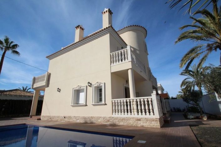 Image No.6-4 Bed Villa for sale