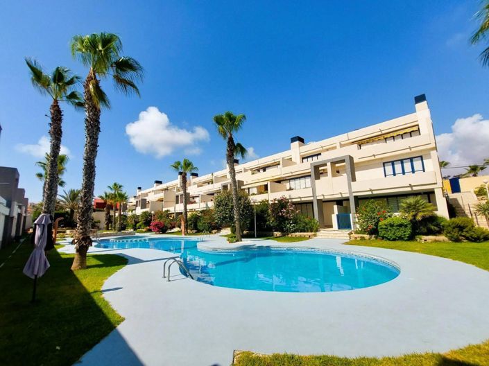 Image No.32-2 Bed Apartment for sale