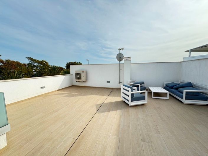 Image No.13-3 Bed Villa for sale