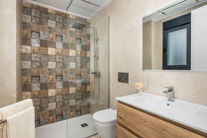 Image No.13-4 Bed Villa for sale