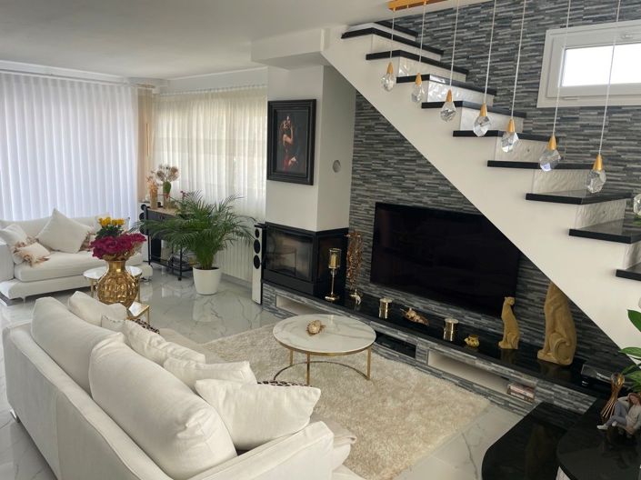 Image No.15-4 Bed Villa for sale