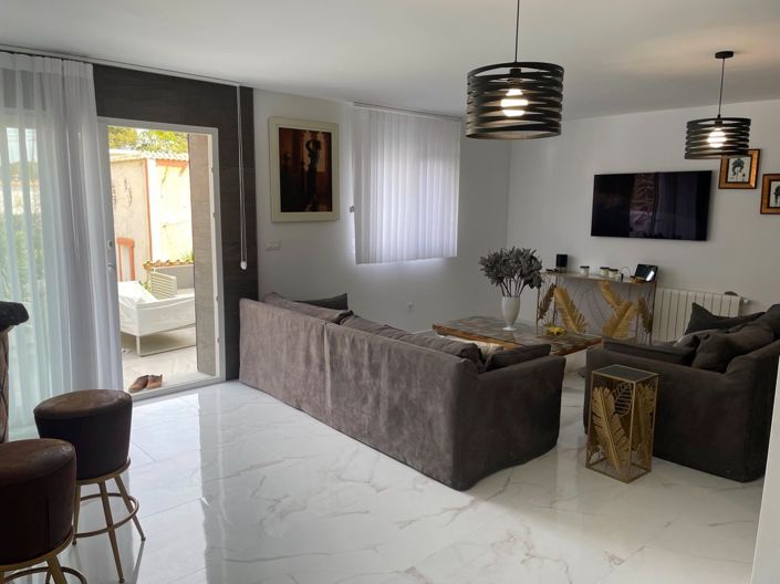 Image No.7-4 Bed Villa for sale