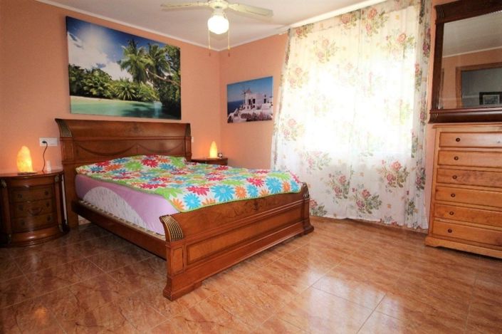 Image No.4-Villa de 5 chambres à vendre à Torrevieja