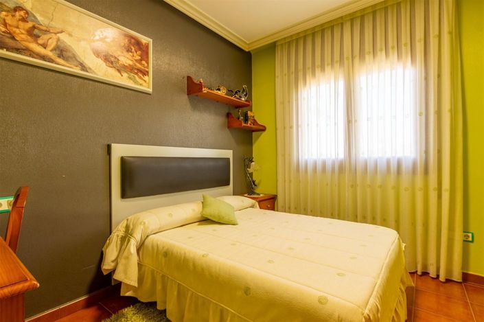 Image No.38-4 Bed Villa for sale