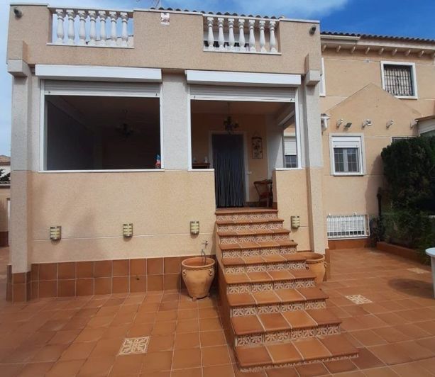 Image No.1-Maison de 5 chambres à vendre à Torrevieja