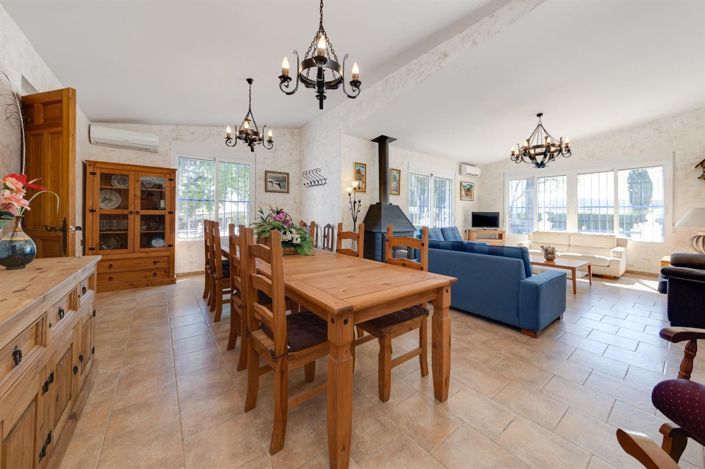 Image No.18-4 Bed Villa for sale