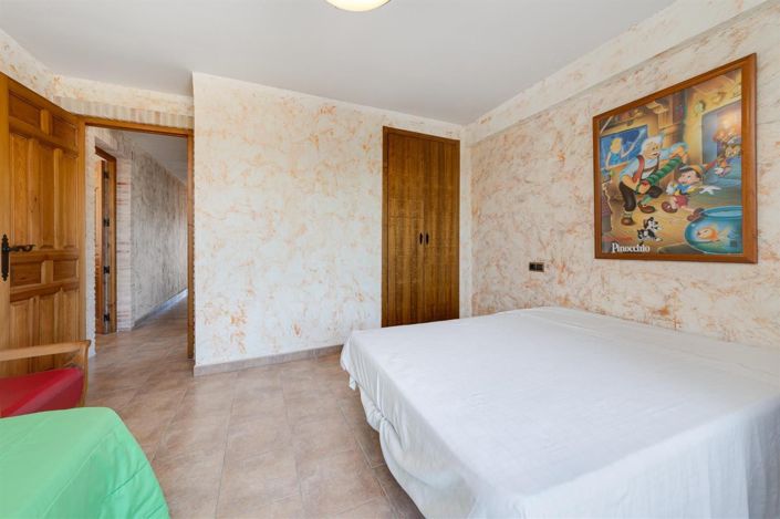 Image No.26-4 Bed Villa for sale