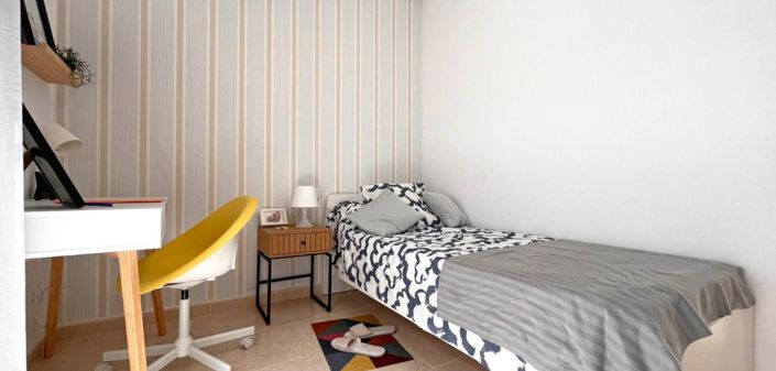 Image No.18-3 Bed House for sale