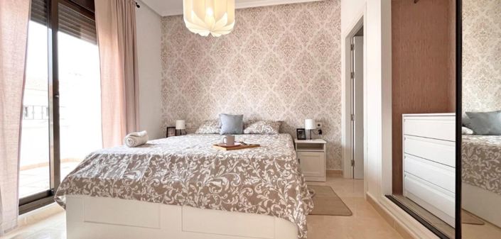 Image No.20-3 Bed House for sale