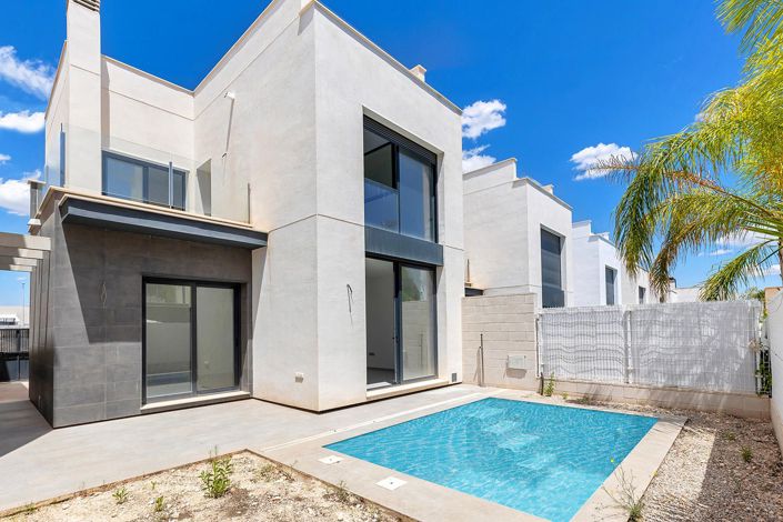 Image No.6-3 Bed Villa for sale