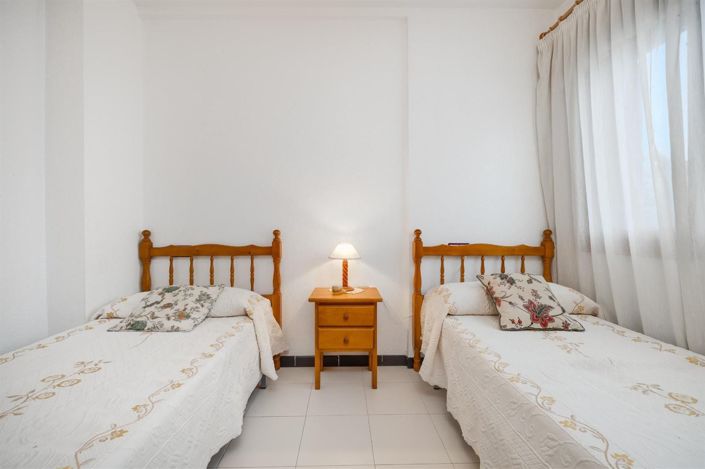 Image No.31-3 Bed House for sale