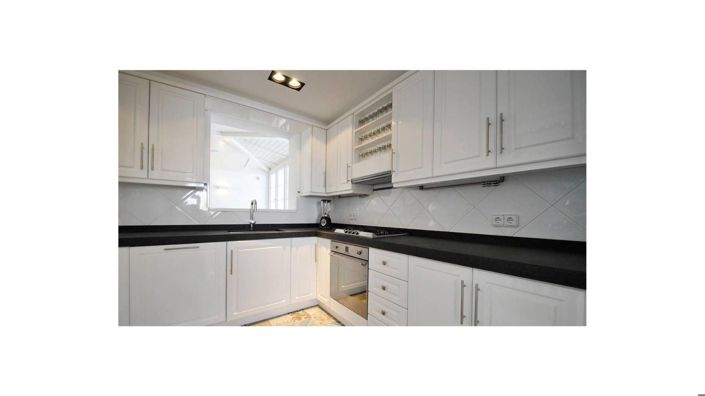 Image No.17-5 Bed Villa for sale