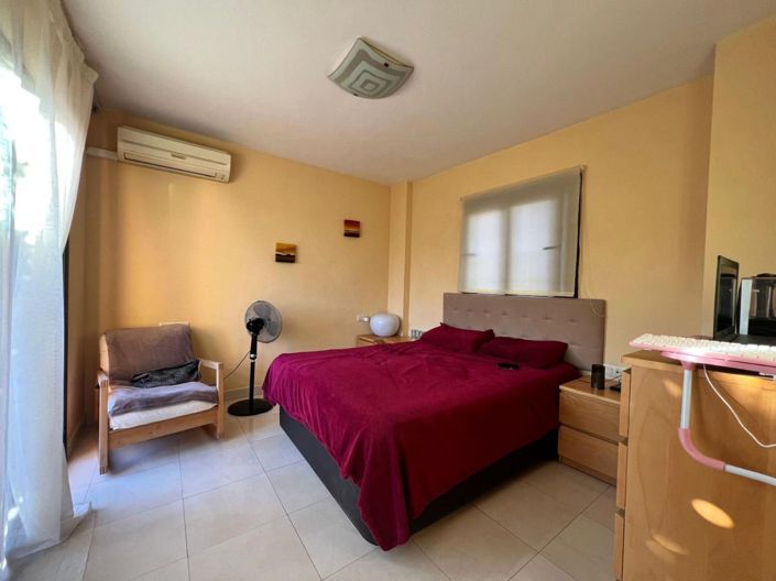 Image No.18-4 Bed Penthouse for sale