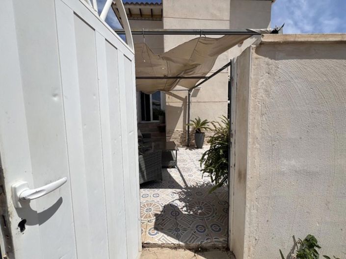 Image No.10-4 Bed Villa for sale