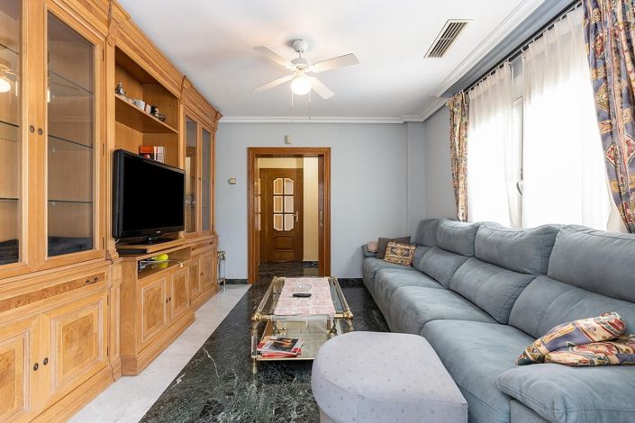 Image No.20-Villa de 5 chambres à vendre à Torrevieja