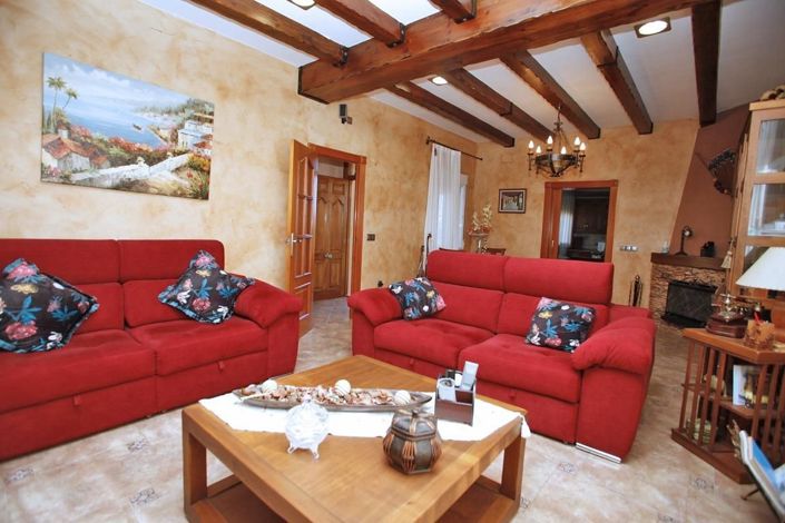 Image No.2-4 Bed Villa for sale