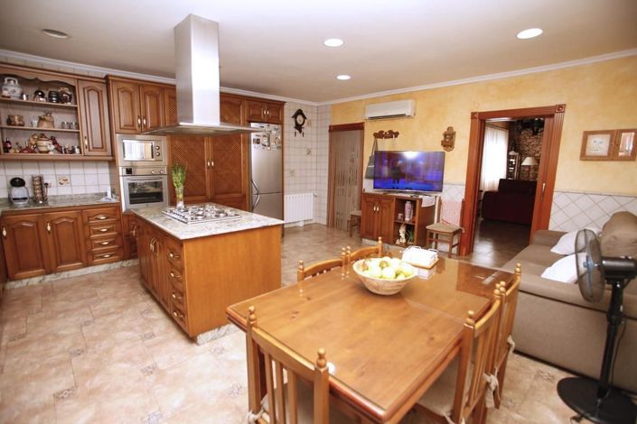 Image No.23-4 Bed Villa for sale