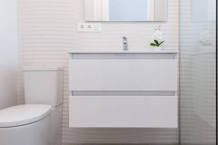 Image No.14-4 Bed House for sale