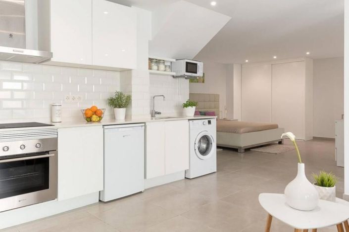 Image No.15-4 Bed House for sale