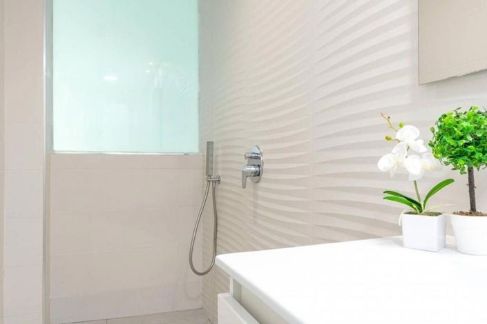 Image No.19-4 Bed House for sale