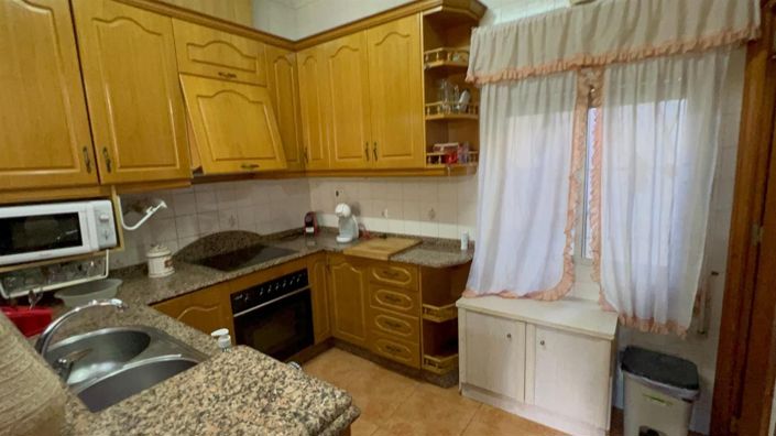 Image No.19-3 Bed Villa for sale