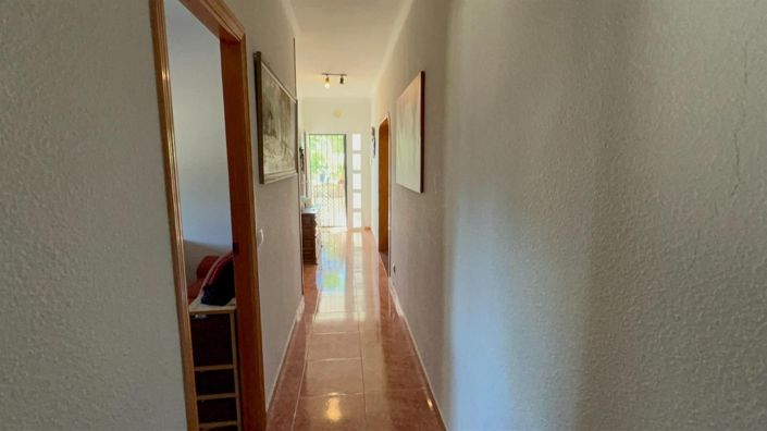 Image No.37-3 Bed Villa for sale