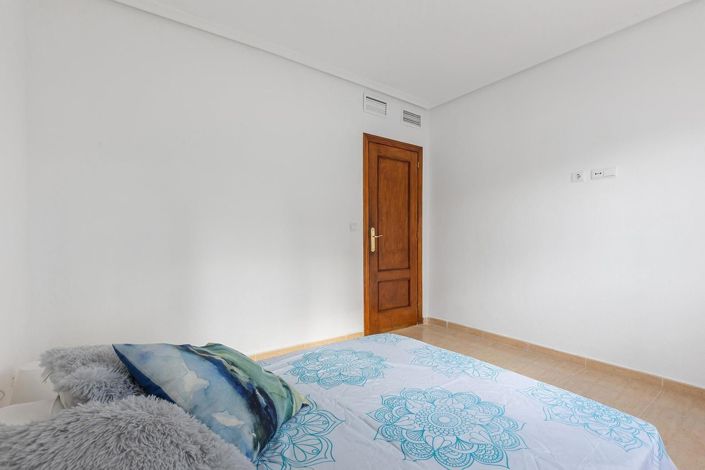 Image No.36-5 Bed Villa for sale