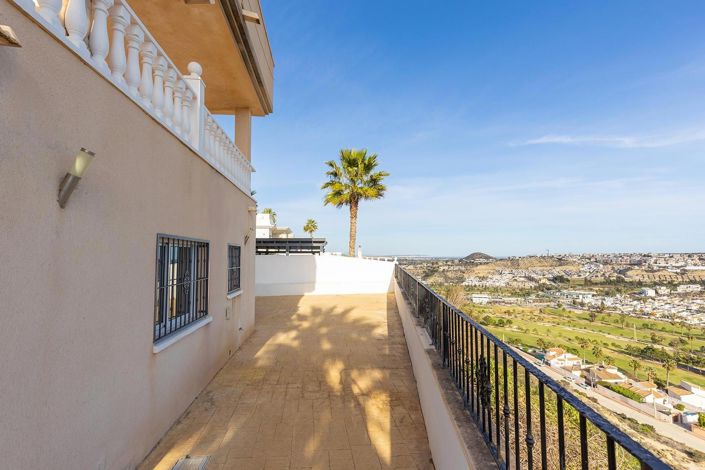 Image No.43-5 Bed Villa for sale