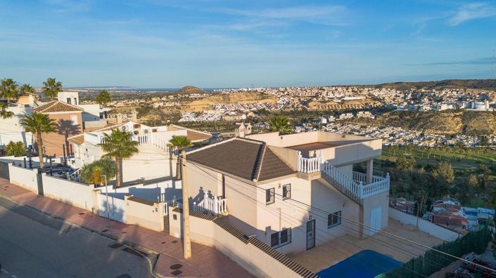 Image No.52-5 Bed Villa for sale