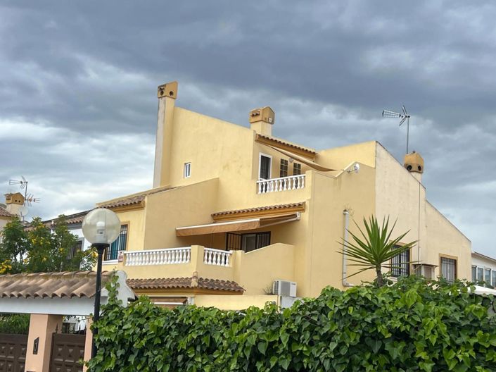 Image No.41-4 Bed House for sale