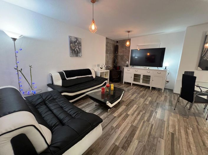 Image No.9-4 Bed House for sale